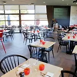 Kyriad Angers Ouest Hotel Beaucouzé