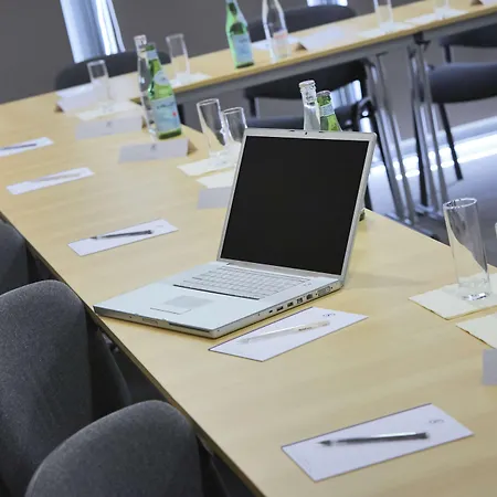 Kyriad Angers Ouest Hotel