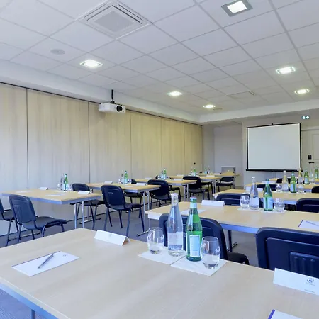 Hotel Kyriad Angers Ouest