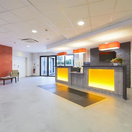 Kyriad Angers Ouest Otel 3*