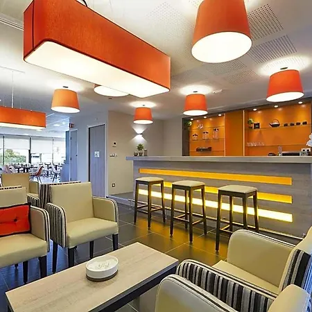 Otel Kyriad Angers Ouest 3*