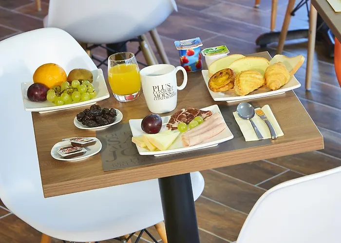 Kyriad Angers Ouest Hotel 3*