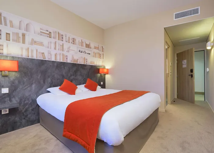 Kyriad Angers Ouest Hotel 3*