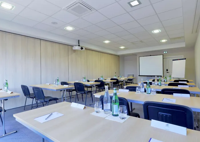 Hotel Kyriad Angers Ouest