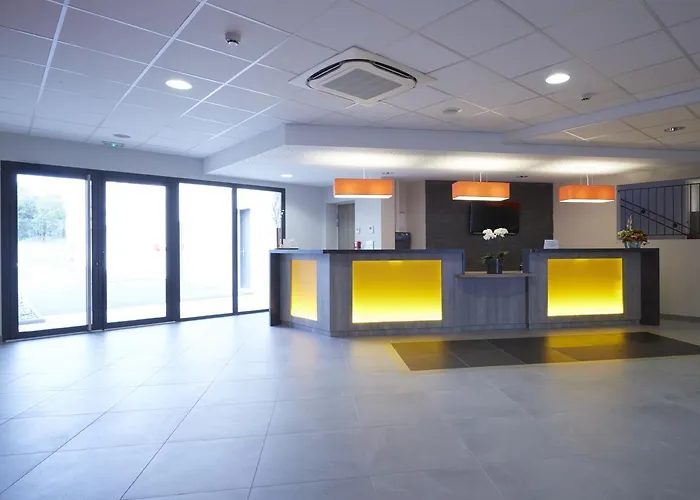 Kyriad Angers Ouest Hotel Beaucouzé